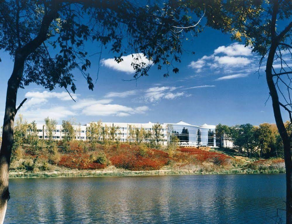 Oak Ridge Hotel Chaska Kültér fotó